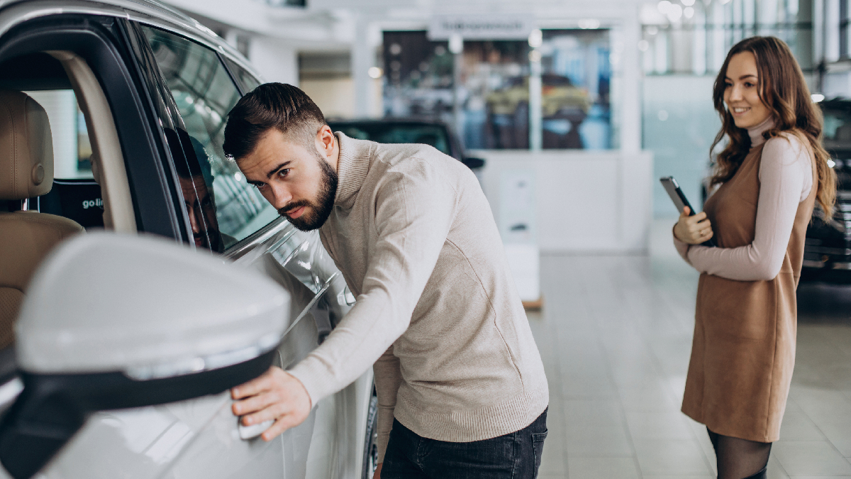 Alerta por alza de fraudes en compraventa de autos usados: llaman a priorizar la revisión de preventa para evitar engaños y fallas ocultas