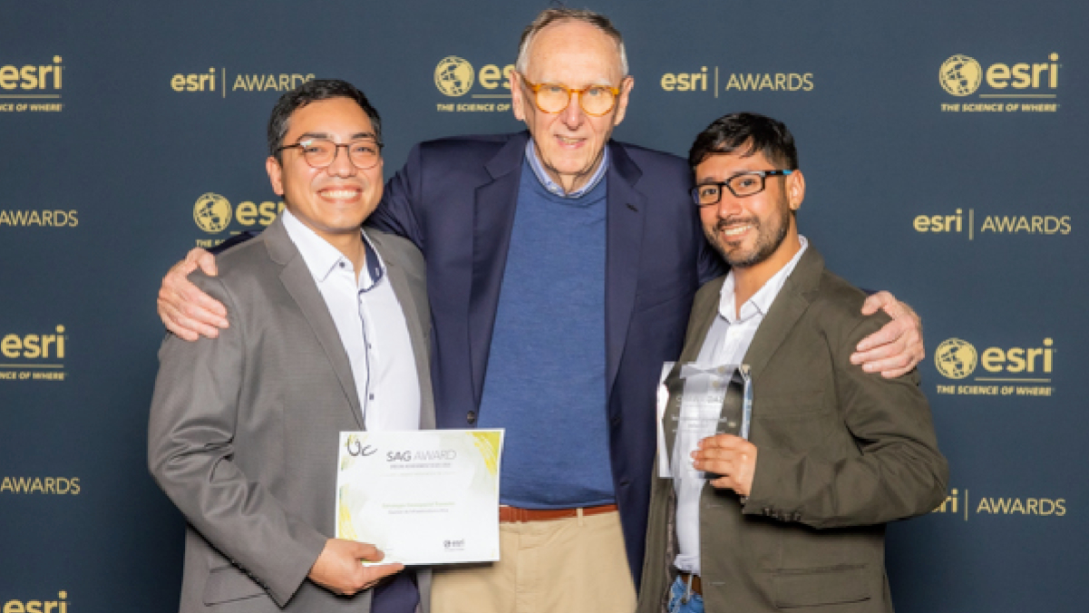 Esri entrega premio SAG 2026 a Transelec en la Conferencia de Usuarios en San Diego, Estados Unidos