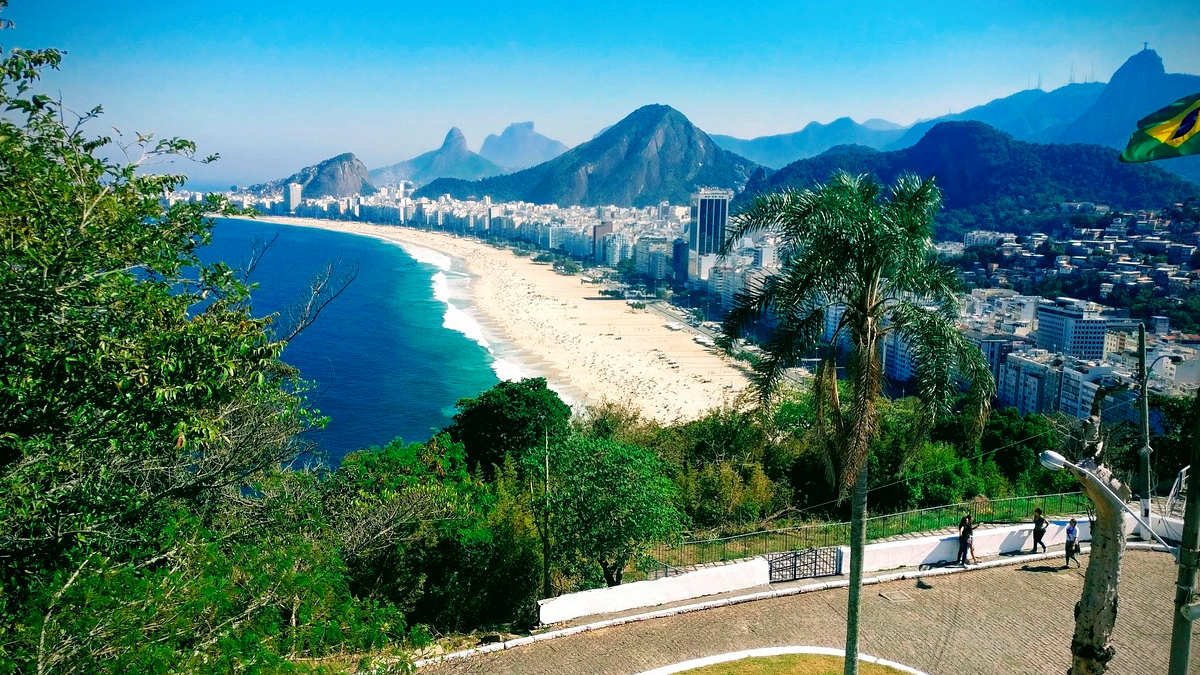 Del invierno chileno a las playas de Brasil: 3 destinos a un vuelo directo de Santiago