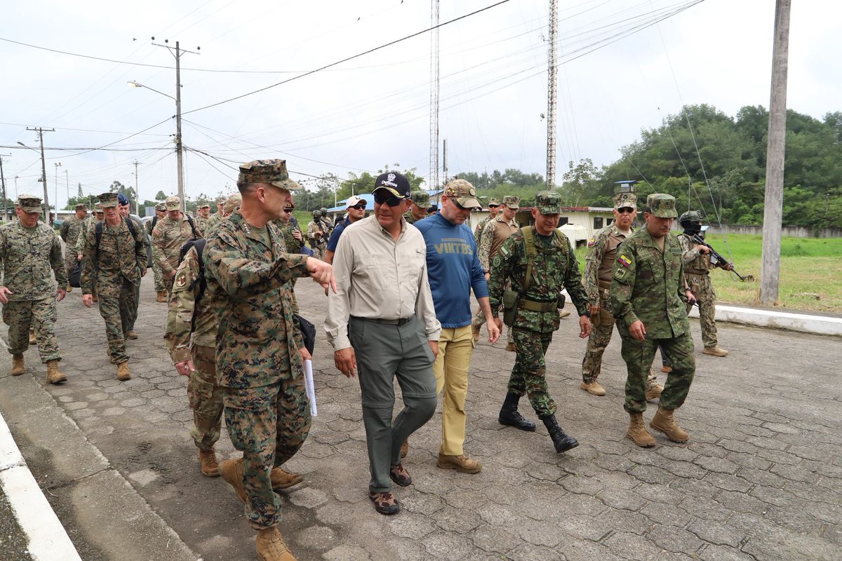 Fuerzas militares de EEUU, Colombia y Ecuador preparan una ofensiva contra los narcos en la frontera