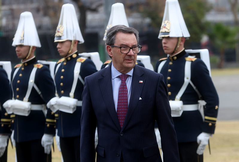 Barros confirma que Milei firmará derogación de cuestionado decreto por Estrecho de Magallanes