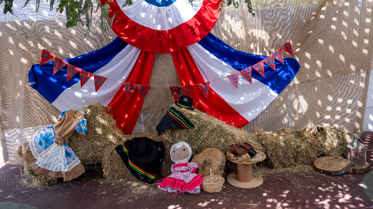 Fiestas Patrias: la importancia de acompañar y respetar la participación de niñas y niños 