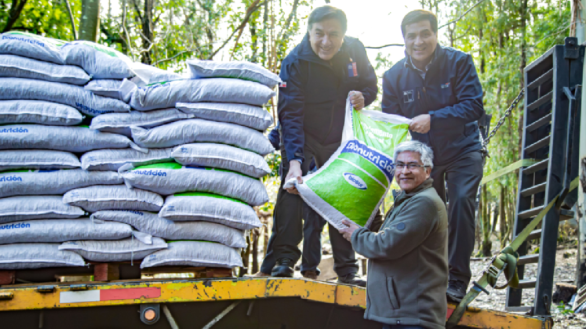 Autoridades del agro junto al Alcalde de Alto Biobío, dieron inicio a las entregas de alimento concentrado a ganaderos afectados por nevazones
