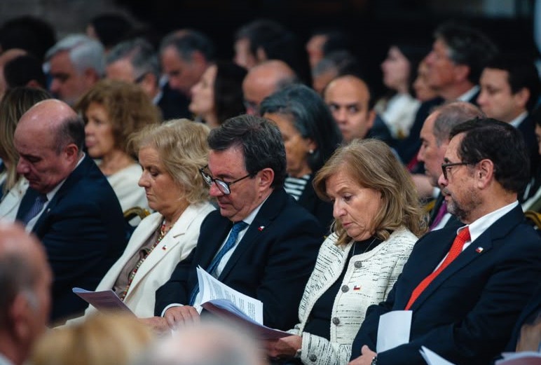 Barros llama a trabajar unidos frente a los desafíos del país