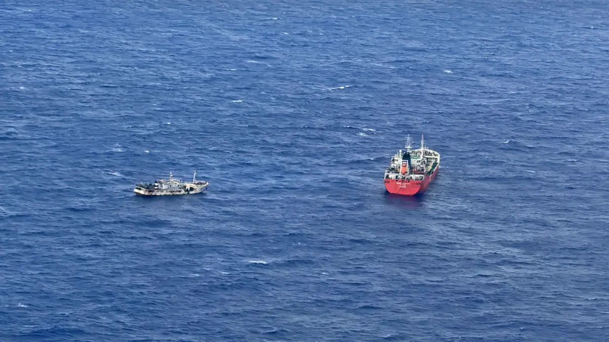 Armada fiscaliza flota pesquera extranjera fuera de la ZEE pero en zona SAR cercana a Rapa Nui: 21 pesqueros detectados