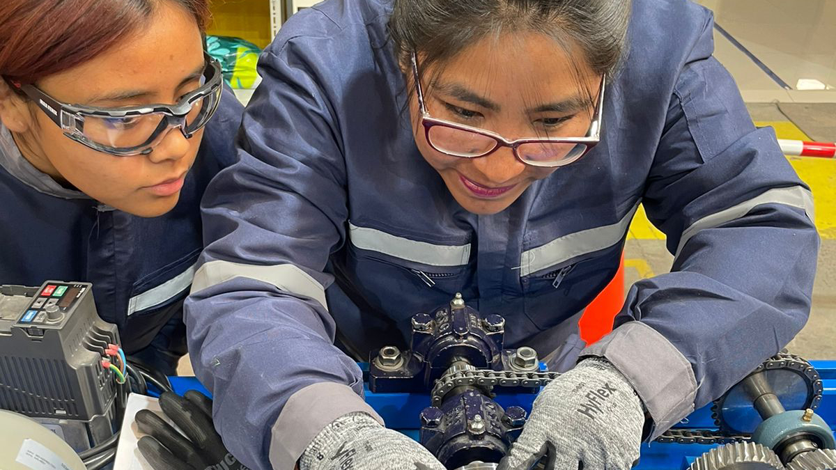 La minería transforma la sala de clases