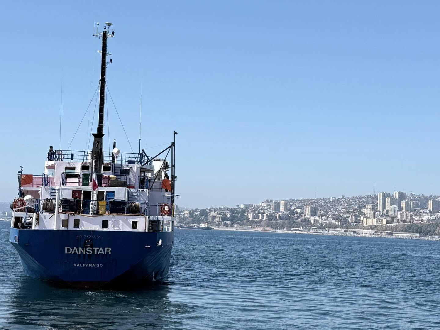 Buque Danstar ya va a Punta Arenas para luego iniciar travesía a las Falkland