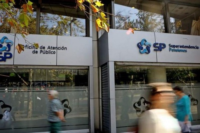 Superintendencia de Pensiones inicia proceso contra AFP tras millonarias pérdidas de Fondos D y E