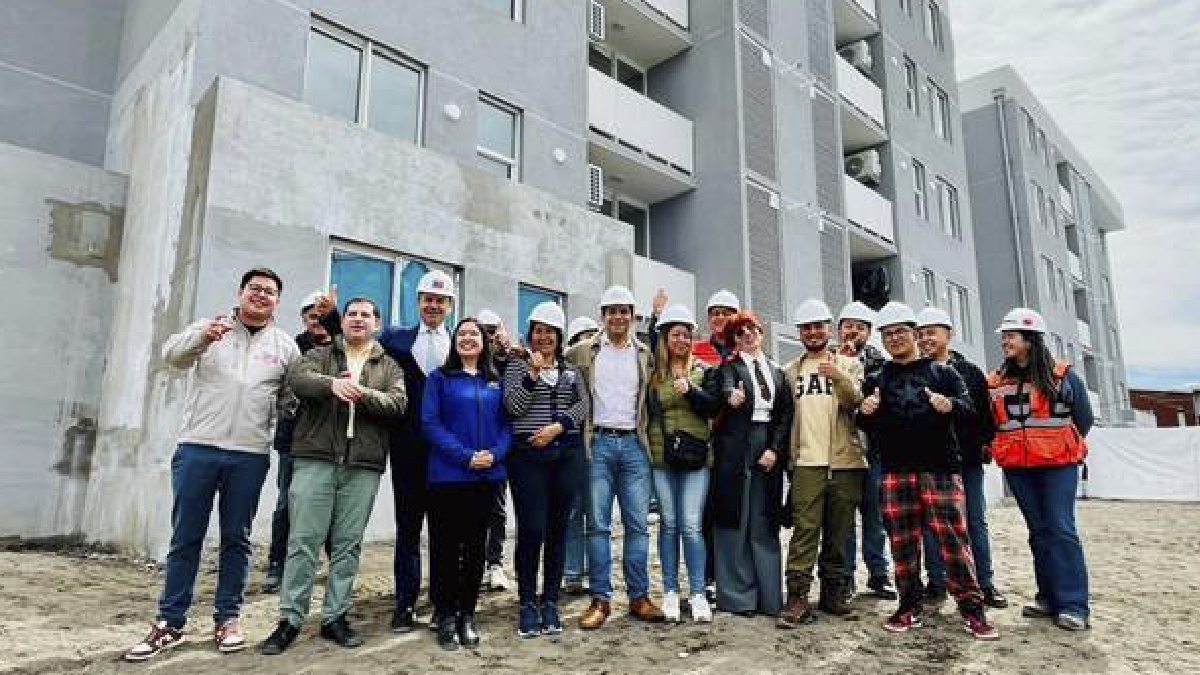 Seremi de Vivienda destaca el aporte al empleo en visita a Megaproyecto Costa Norte que alcanza un 76% de avance