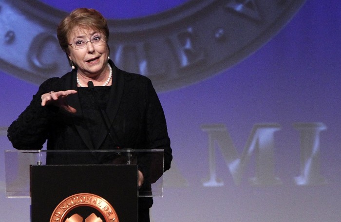 Presidenta Bachelet: «No es tiempo de trincheras»