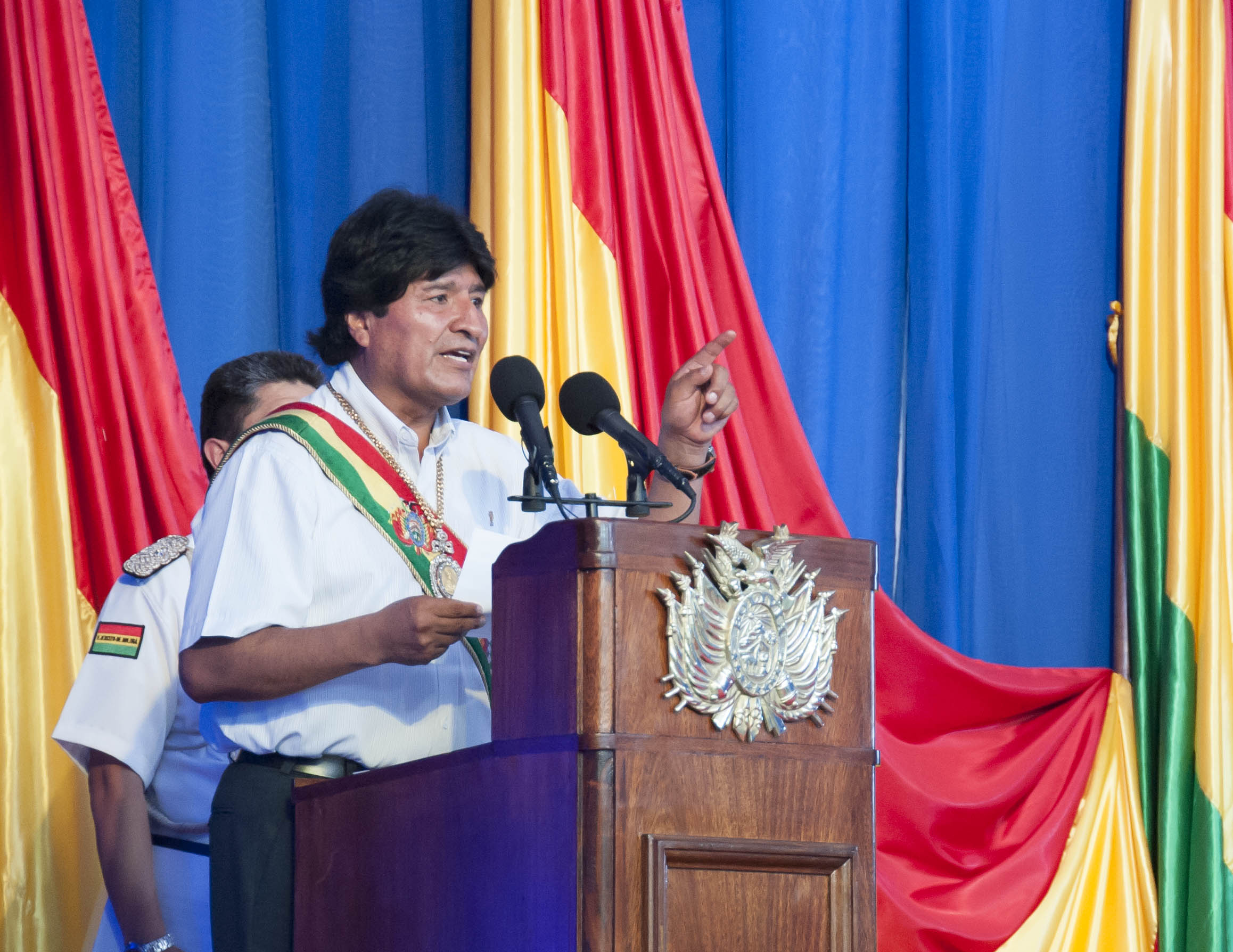 Piden perpetuar mandato de Evo Morales
