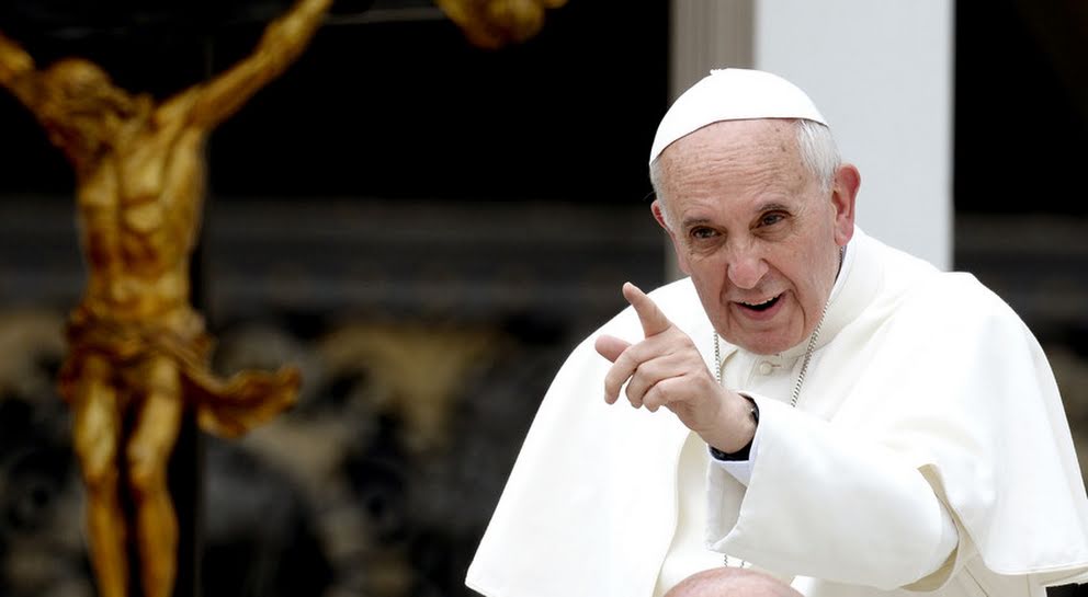Espaldarazo del Papa a cuestionado obispo de Osorno: “No se dejen llevar, de las narices de todos los zurdos que han armado esta cosa”