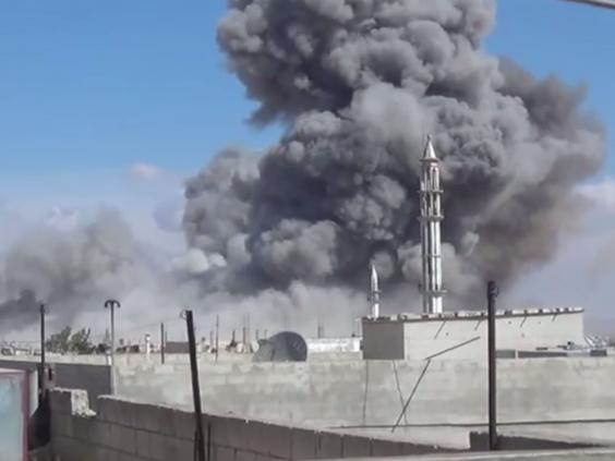 Rusia publica imágenes de sus bombardeos al Estado Islámico en Siria