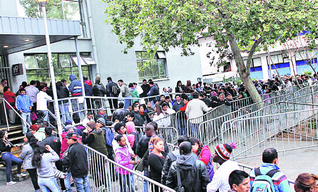 Registro Civil: largas filas en oficina central pese a que finalizó el paro de funcionarios