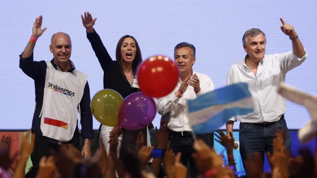 Derecha chilena ya celebra triunfo de Macri