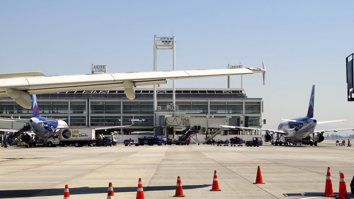 Ministerio de Defensa confirma: 6 aeropuertos operativos en Chile y comienza embarque a Balmaceda