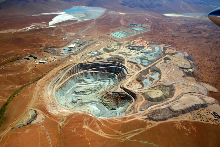Denuncian que minera Collahuasi extrae agua de territorio boliviano