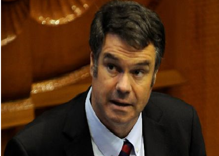 Ossandón se queja de “cortina de impunidad” para blindar a ex presidentes en casos de platas políticas