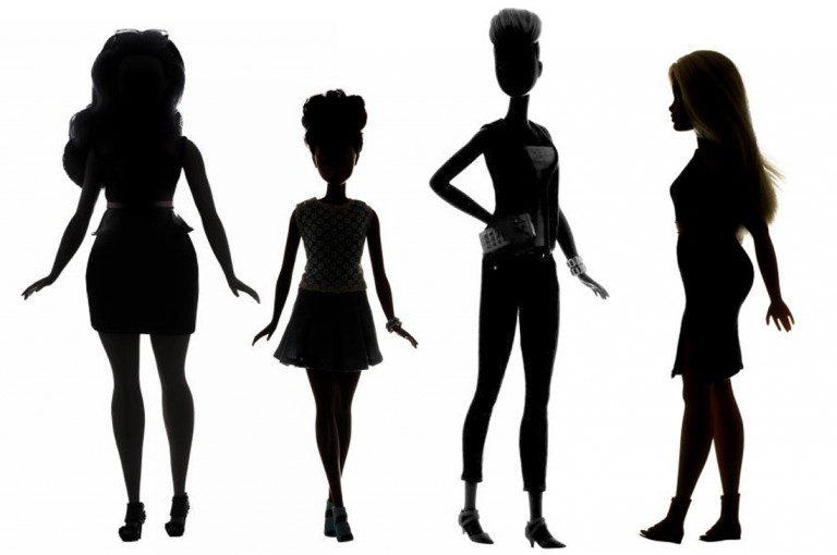 ¡Las curvas de Barbie están dando que hablar!