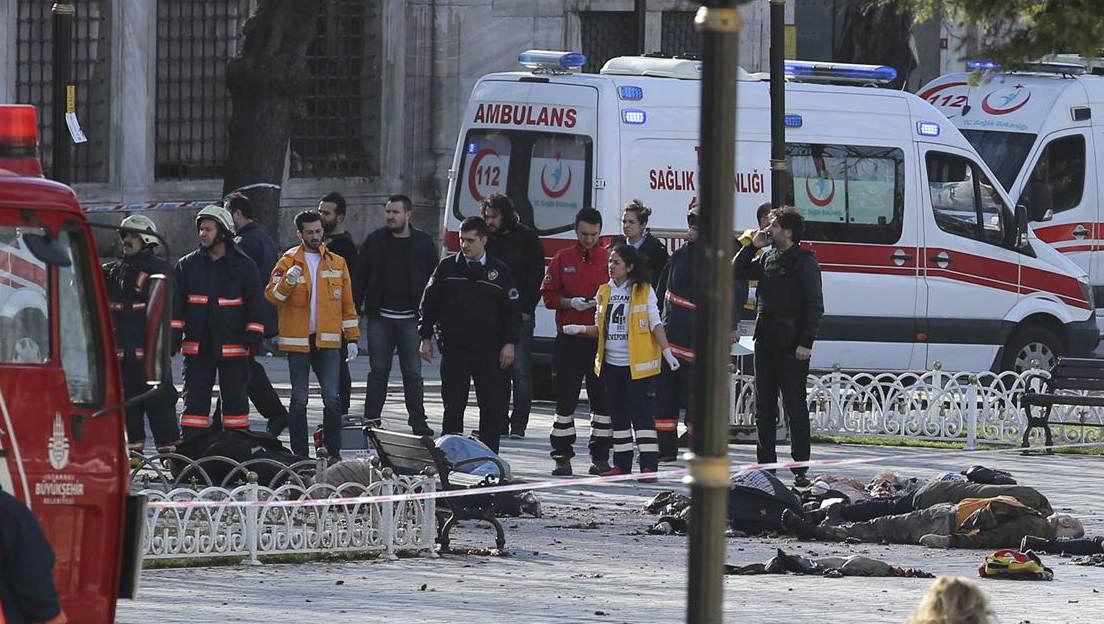 Presidente de Turquía asegura que explosión la provocó un suicida de origen sirio