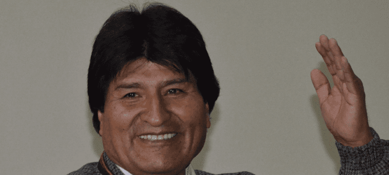 Bolivia ordena a sus embajadores intensificar difusión de la demanda marítima contra Chile
