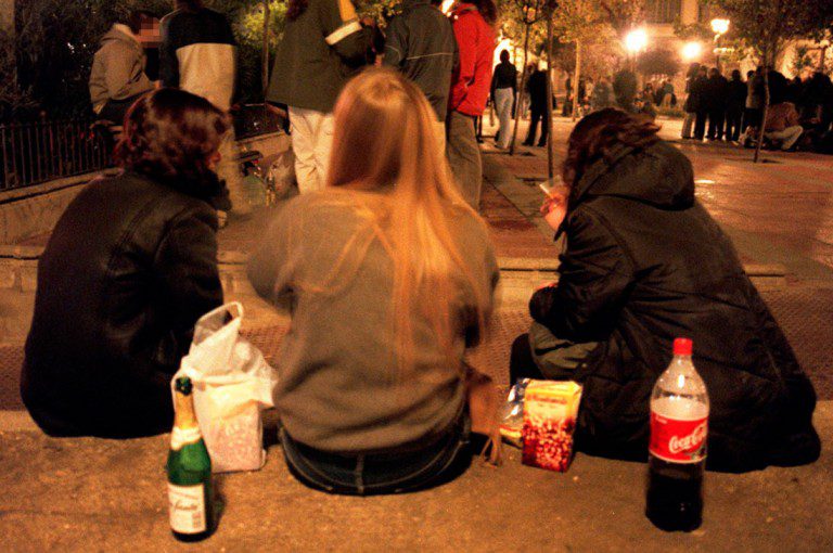 Excesivo consumo de alcohol en los jóvenes produce hipertensión