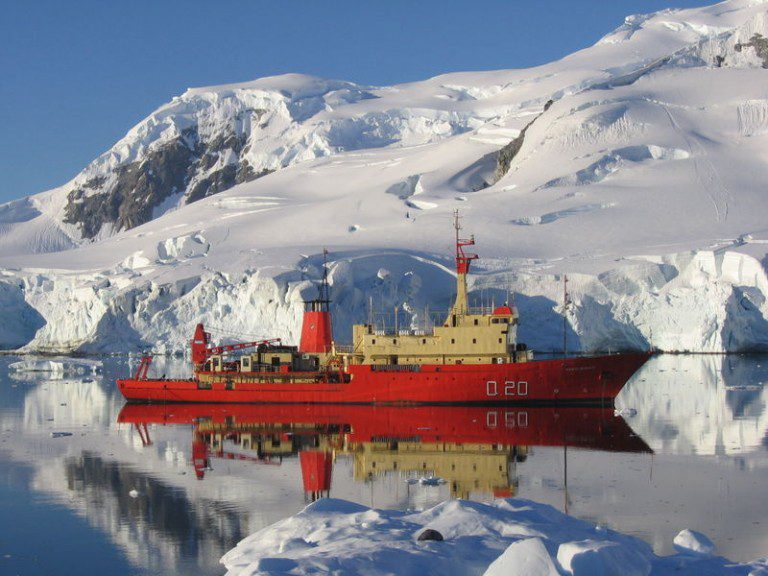 Intensa campaña antártica argentina 2016