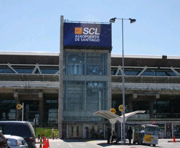 Aeropuerto de Santiago activa Alerta Amarilla por atentados en Bruselas