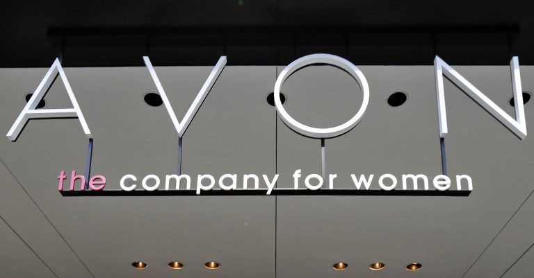 Avon celebra 130 años de empoderamiento femenino junto a su  nueva embajadora de belleza