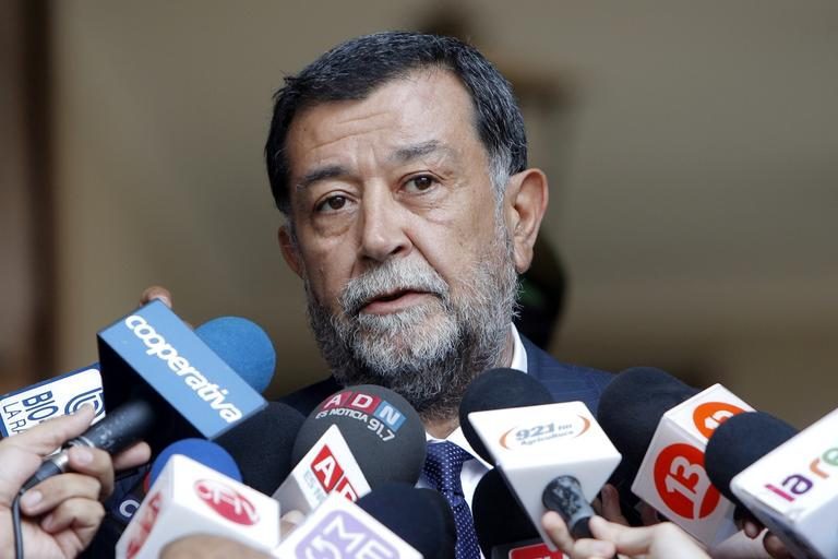 Aleuy descartó presiones de La Moneda para evitar polémica publicación sobre caso Caval