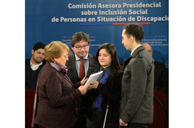 Bachelet recibe propuesta del Plan Nacional Sobre Inclusión Social de Personas en Situación de Discapacidad 2016-2026