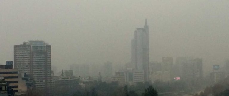Esmog nos está matando y ministro de Medio Ambiente asegura buena calidad de aire para hoy