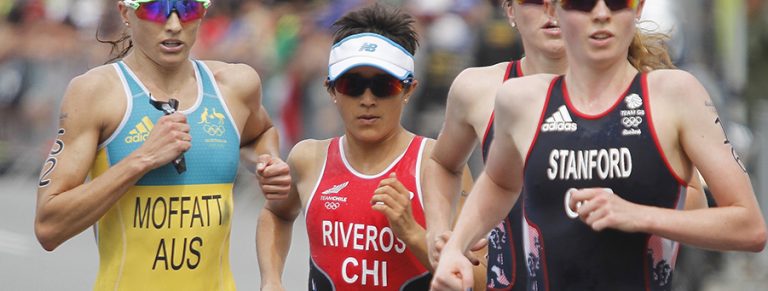 ¡Maestra e ídola!: Bárbara Riveros fue quinta en el triatlón de Río 2016