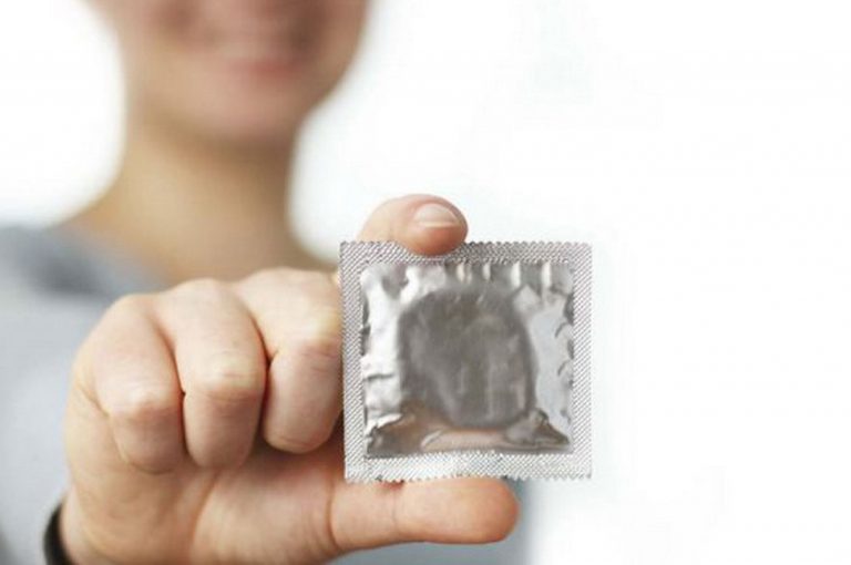 El director del ISP se refirió a las fallas de los preservativos repartidos en el sistema público