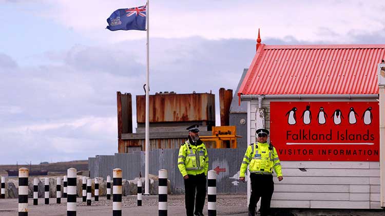 Falkland/Malvinas: Ejercicio militar británico molesta a Argentina