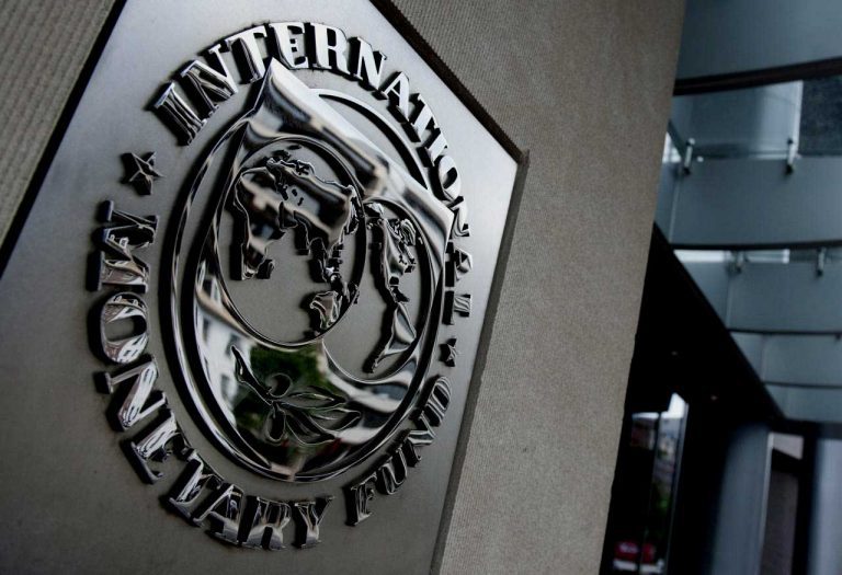 ¿Grecia en banca rota? FMI insiste en que la deuda es impagable y provoca temor en el mercado
