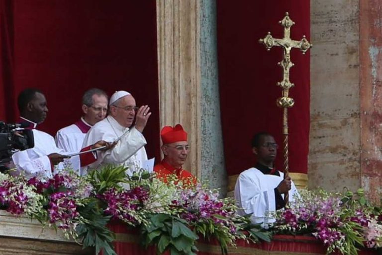 Papa Francisco: “Es hora de que las armas callen definitivamente”