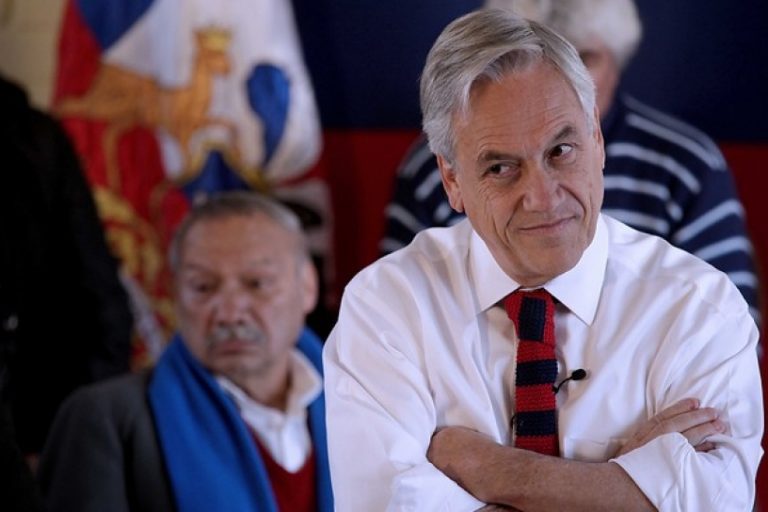 Piñera anuncia uso de su retroexcavadora y despotrica contra Bachelet: “Ha hecho un mal gobierno”