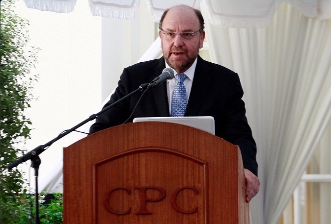 Ex canciller Moreno se alza como nuevo presidente de la CPC