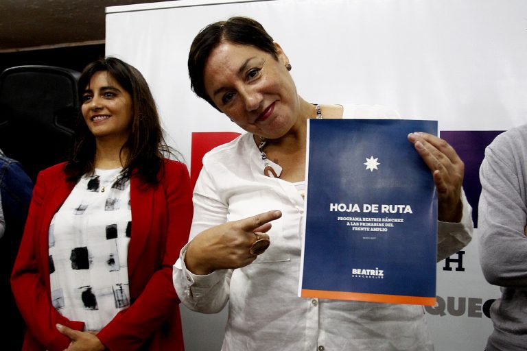 Encuesta Criteria: Sube Presidente Piñera y Beatriz Sánchez lidera la proyección a La Moneda