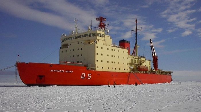 Argentina: Zarpa reconstruido rompehielos “Almirante Irizar” para prueba de mar y de hielo