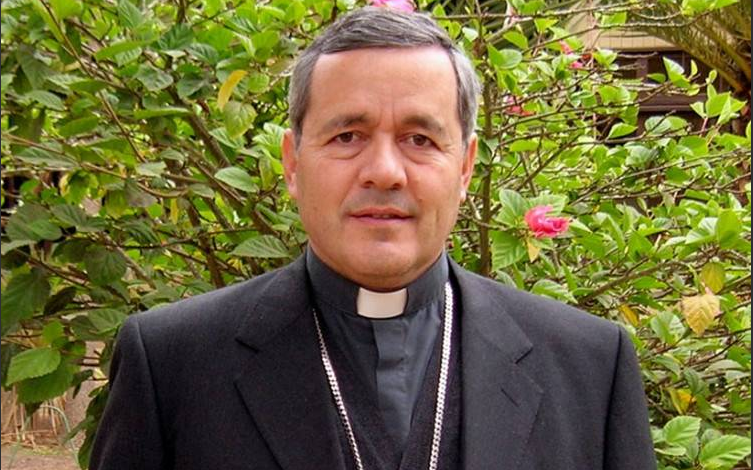 Conferencia Episcopal da “respaldo irrestricto” a Barros, pero también le deja la puerta abierta para renunciar