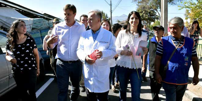Ministro de Salud elige Puente Alto para reforzar campaña de vacunación contra la Influenza que llega con agresiva cepa