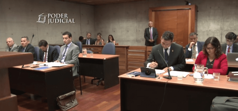 Pacogate: Dejan con arraigo nacional y firma mensual al ex director de Carabineros Eduardo Gordon