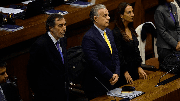 Dura derrota para el Frente Amplio: Cámara rechaza acusación constitucional contra ministro Santelices