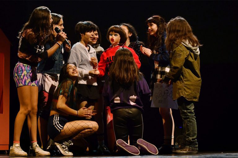 Teatro en GAM: Adolescentes alzan la voz para hablar sobre violencia de género