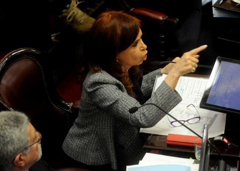 Cristina sufre aplastante derrota en el Senado: Allanarán 3 de sus viviendas por caso “bolsos con plata”