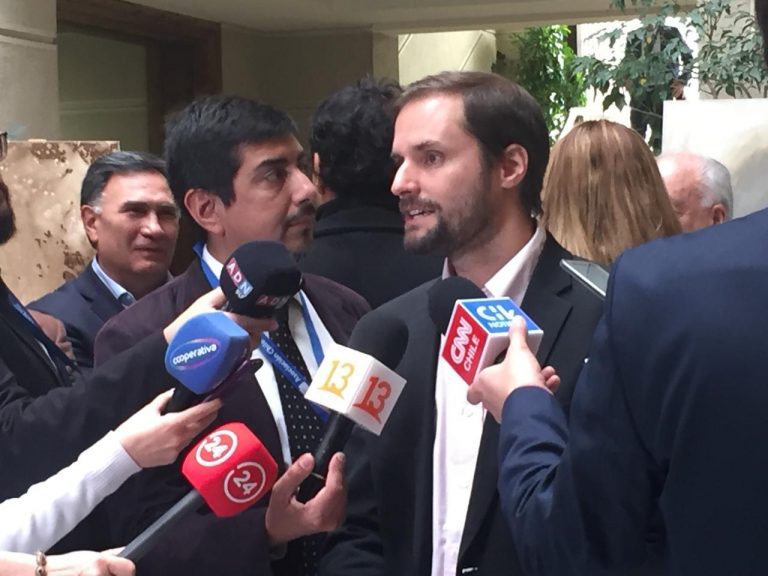 Diputados de Chile Vamos se reúnen con ministro Moreno para impulsar plan compromiso país