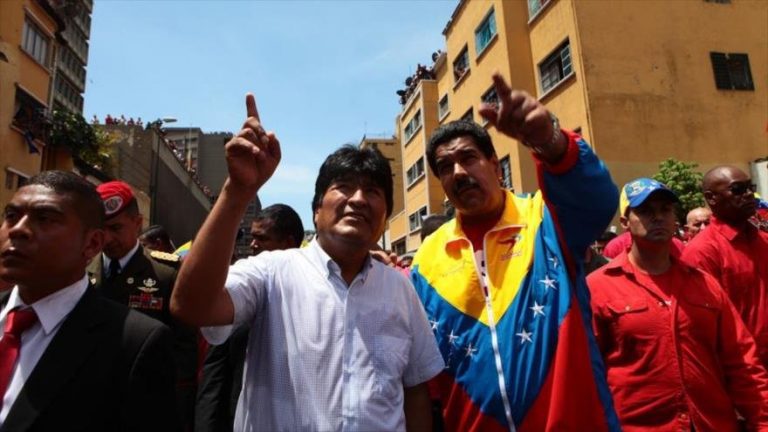 Venezuela respalda causa marítima de Bolivia y nombra a Evo como “hijo ilustre”