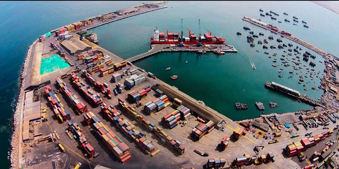 Portuarios bolivianos quieren dejar de ocupar el puerto de Arica por “lento” y “colapsado”